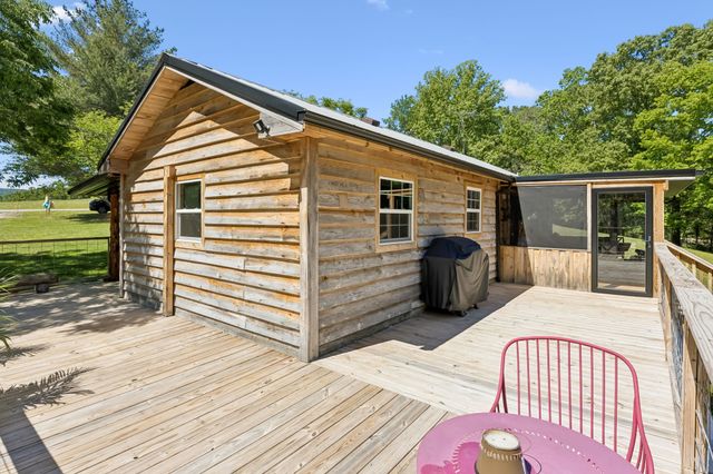 6777 Spencer Rd, Rock Island, TN 38581