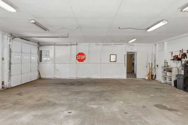 6777 Spencer Rd, Rock Island, TN 38581