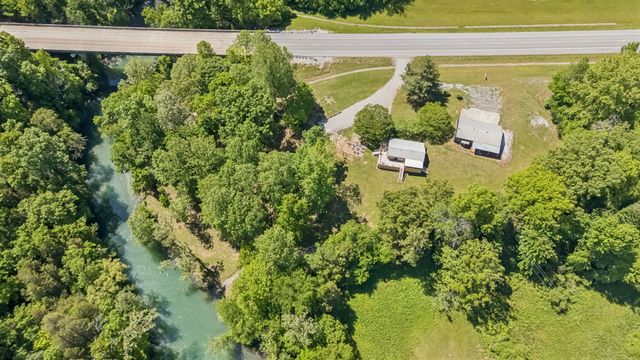 6777 Spencer Rd, Rock Island, TN 38581
