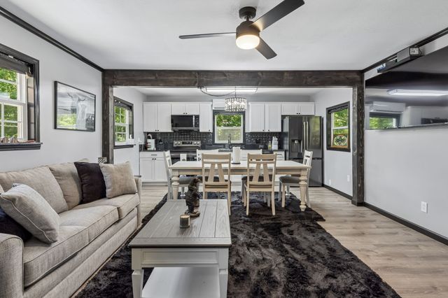 6777 Spencer Rd, Rock Island, TN 38581