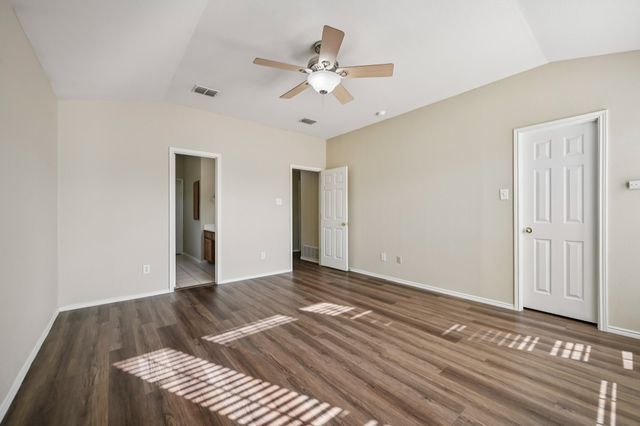 2717 Clark Drive, Corinth, TX 76210