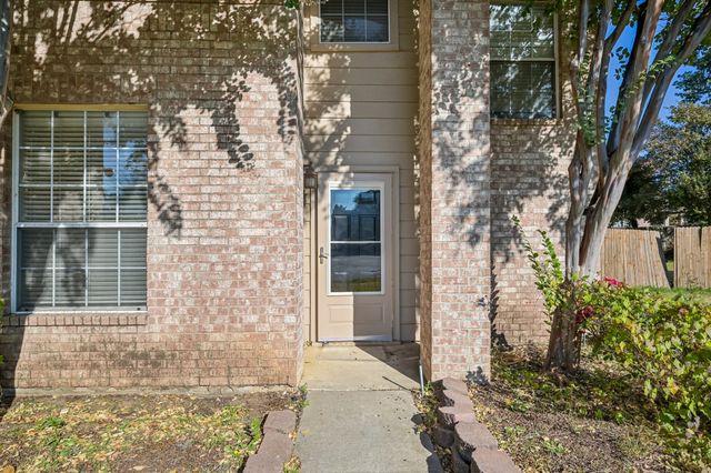 2717 Clark Drive, Corinth, TX 76210