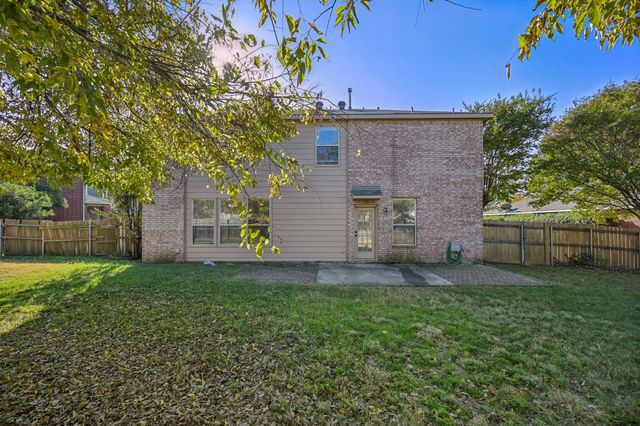2717 Clark Drive, Corinth, TX 76210