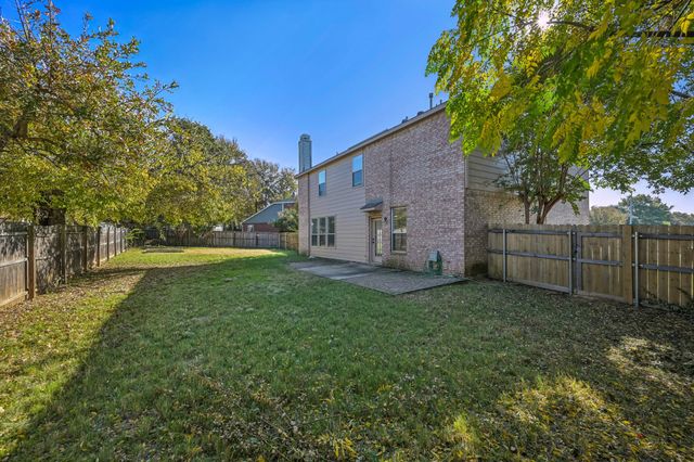 2717 Clark Drive, Corinth, TX 76210
