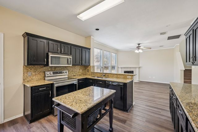 2717 Clark Drive, Corinth, TX 76210