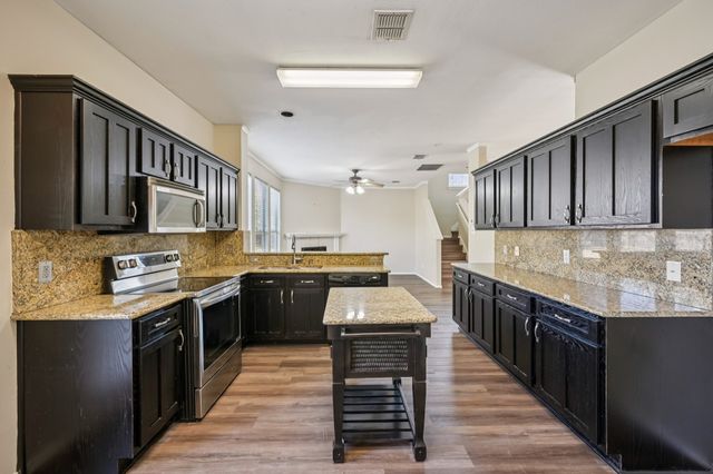 2717 Clark Drive, Corinth, TX 76210