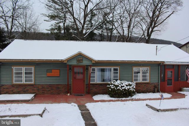 1839 TREVORTON RD, Coal Twp, PA 17866