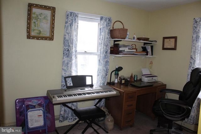 1839 TREVORTON RD, Coal Twp, PA 17866