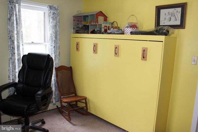 1839 TREVORTON RD, Coal Twp, PA 17866