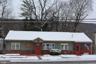 1839 TREVORTON RD, Coal Twp, PA 17866