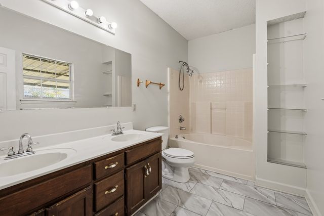 72 Sarah Lynn Lane, Ft Oglethorpe, GA 30742