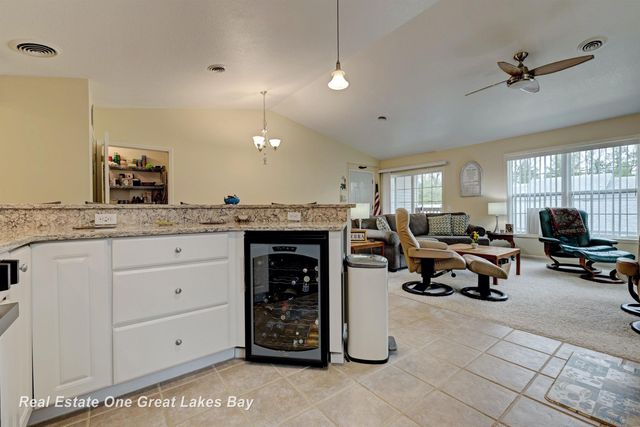 1015 E Lincoln Street, East Tawas, MI 48730