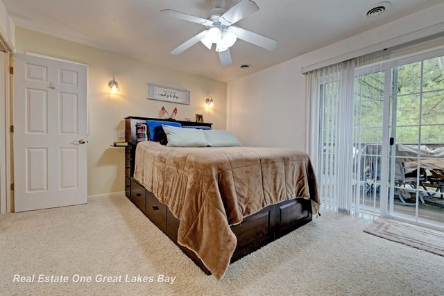 1015 E Lincoln Street, East Tawas, MI 48730