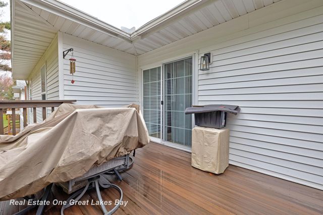 1015 E Lincoln Street, East Tawas, MI 48730