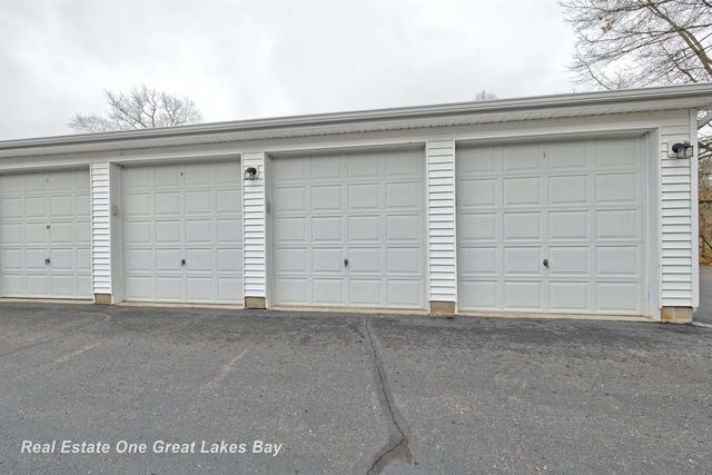 1015 E Lincoln Street, East Tawas, MI 48730