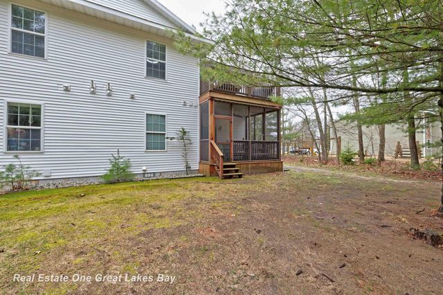 1015 E Lincoln Street, East Tawas, MI 48730