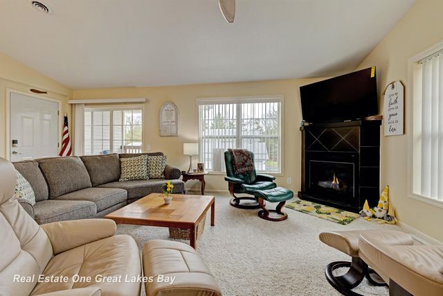 1015 E Lincoln Street, East Tawas, MI 48730