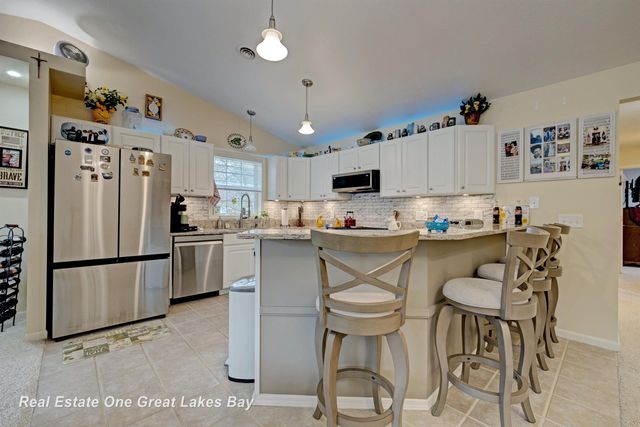 1015 E Lincoln Street, East Tawas, MI 48730