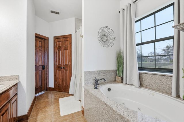 113 Bent Oak Drive, Aubrey, TX 76227