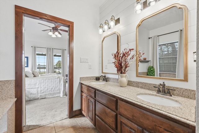 113 Bent Oak Drive, Aubrey, TX 76227