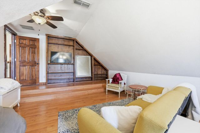 113 Bent Oak Drive, Aubrey, TX 76227