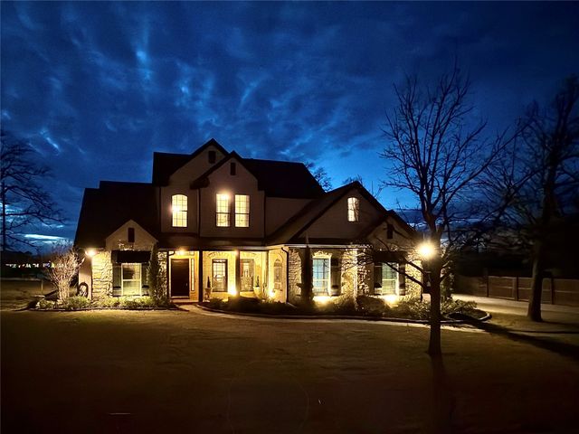 113 Bent Oak Drive, Aubrey, TX 76227