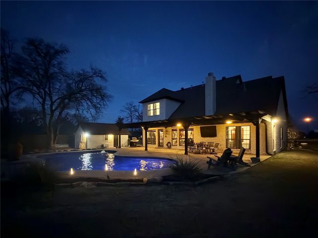 113 Bent Oak Drive, Aubrey, TX 76227