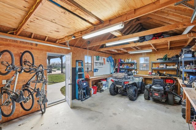 113 Bent Oak Drive, Aubrey, TX 76227