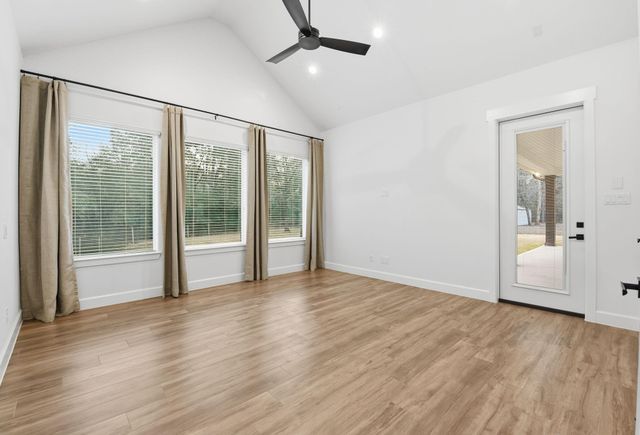 19330 Veterans Road, Magnolia, TX 77355