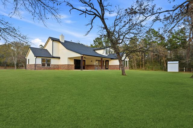 19330 Veterans Road, Magnolia, TX 77355