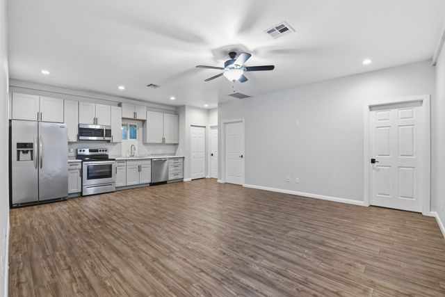 19330 Veterans Road, Magnolia, TX 77355