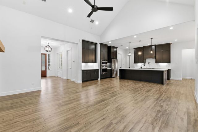 19330 Veterans Road, Magnolia, TX 77355