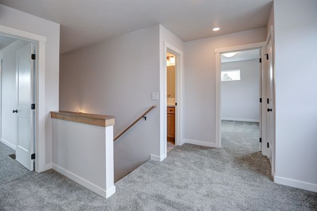 416 N Martini Ln, Spokane Valley, WA 99216