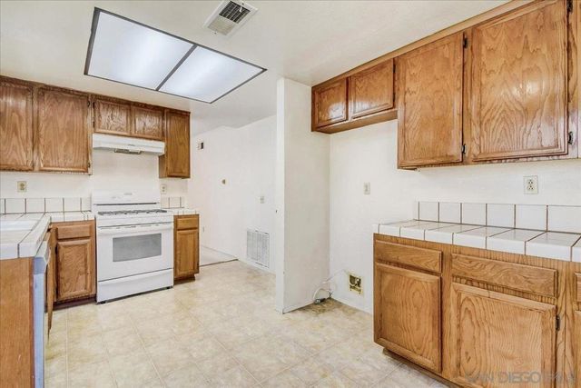 13522 Hike Lane, San Diego, CA 92129