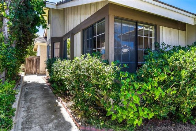 13522 Hike Lane, San Diego, CA 92129