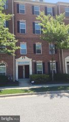 906 HALL STATION DR #202, Bowie, MD 20721