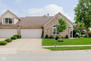 17712 Crown Pointe Court, Noblesville, IN 46062