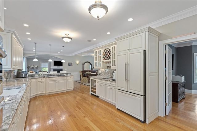 4 Darrens Way, Methuen, MA 01844