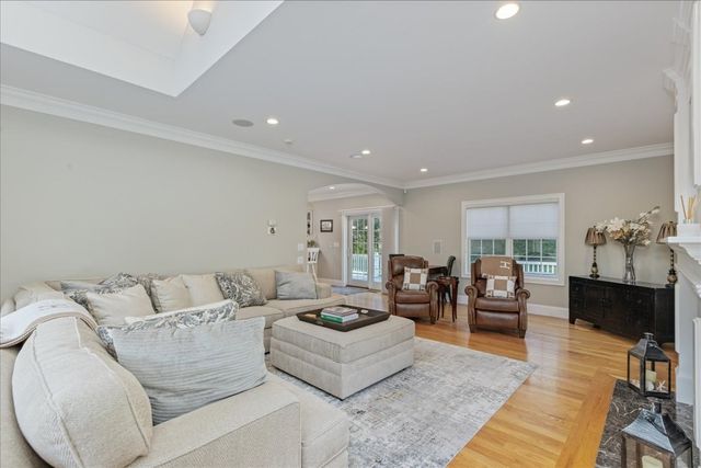 4 Darrens Way, Methuen, MA 01844