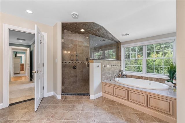 4 Darrens Way, Methuen, MA 01844