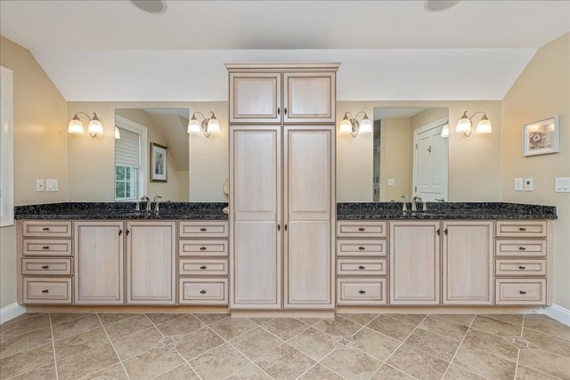 4 Darrens Way, Methuen, MA 01844