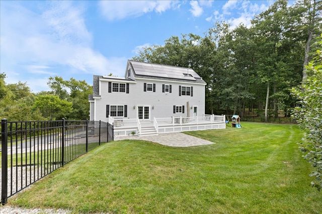 4 Darrens Way, Methuen, MA 01844