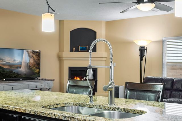 6248 Nueva Espana Road NW, Albuquerque, NM 87114