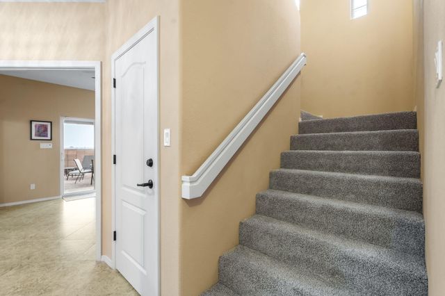 6248 Nueva Espana Road NW, Albuquerque, NM 87114