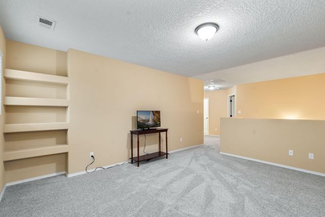 6248 Nueva Espana Road NW, Albuquerque, NM 87114