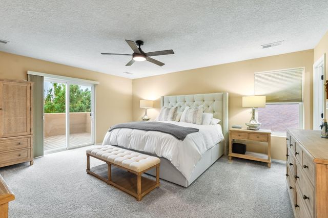 6248 Nueva Espana Road NW, Albuquerque, NM 87114