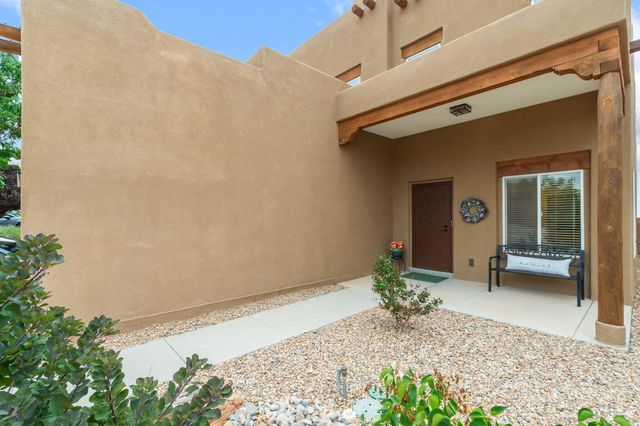 6248 Nueva Espana Road NW, Albuquerque, NM 87114