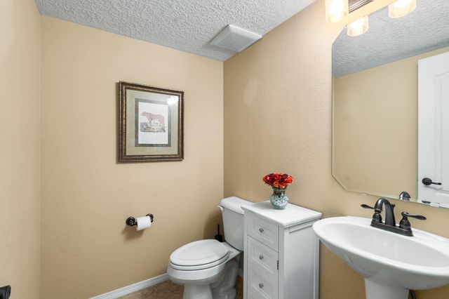 6248 Nueva Espana Road NW, Albuquerque, NM 87114
