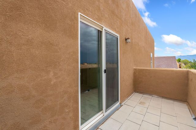 6248 Nueva Espana Road NW, Albuquerque, NM 87114