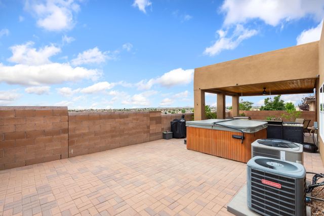 6248 Nueva Espana Road NW, Albuquerque, NM 87114